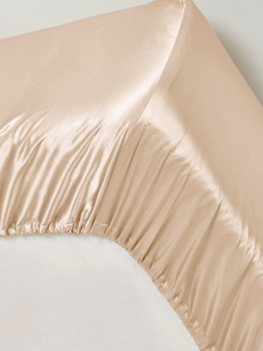 Spannleintuch aus 100 % Maulbeerseide (OEKO-TEX) Beige